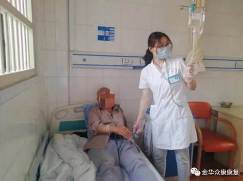 张梦霞：夕阳下的那一抹艳霞