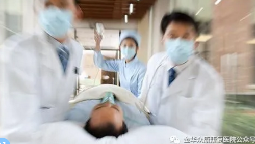 给妻子割喉自己再跳楼，生死一线间