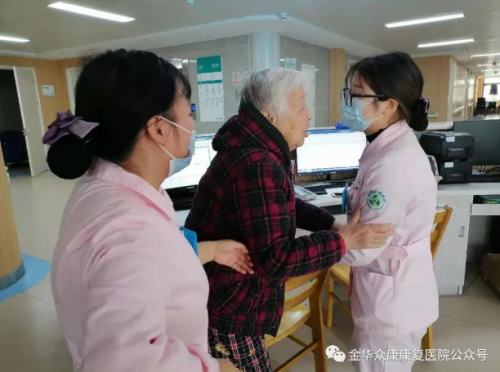 非暴力沟通：治愈系的护理有多重要